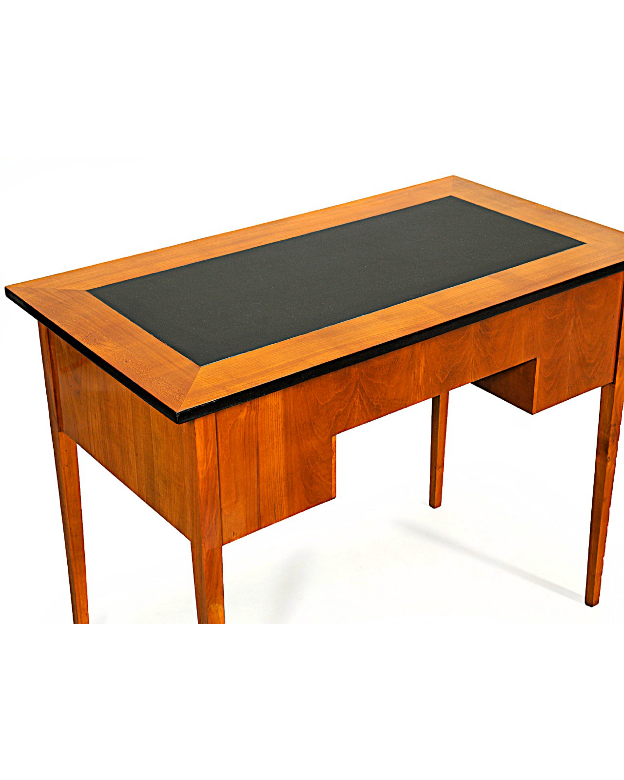 Kleiner Schreibtisch – Bild 4